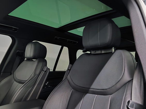 Vehicle image 8 Vehicle image 8