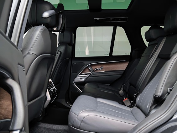 Vehicle image 9 Vehicle image 9