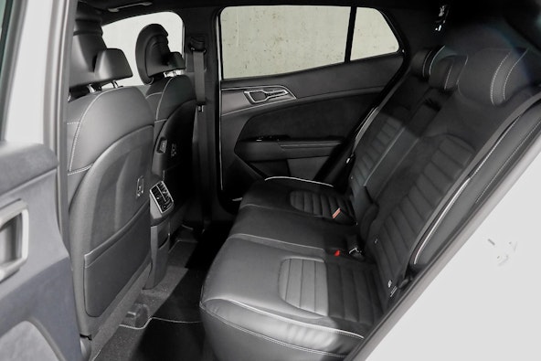 Vehicle image 9 Vehicle image 9