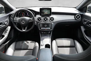 MERCEDES-BENZ CLA 180 Urban Shooting Brake
