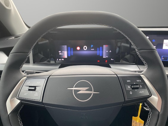 Vehicle image 8 Vehicle image 8