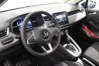 MITSUBISHI COLT 5