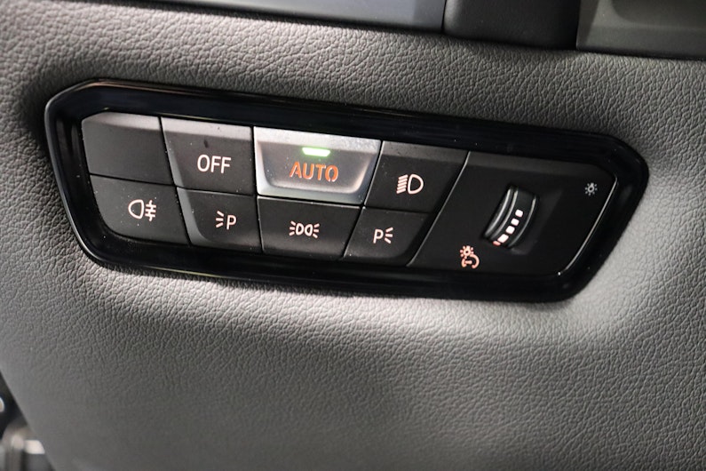 Vehicle image BMW 8 SERIES