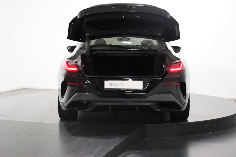 Vehicle image BMW 8 SERIES