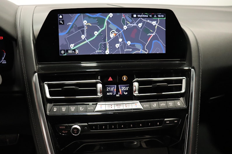 Vehicle image BMW 8 SERIES