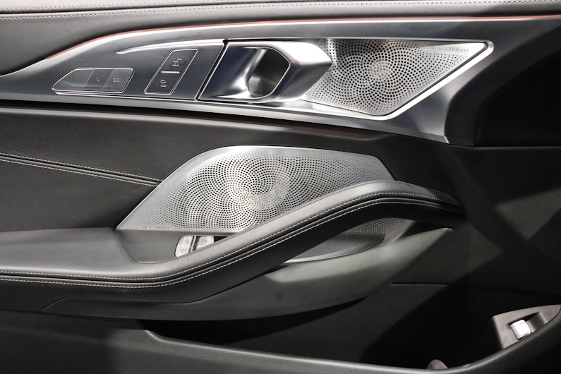 Vehicle image BMW 8 SERIES