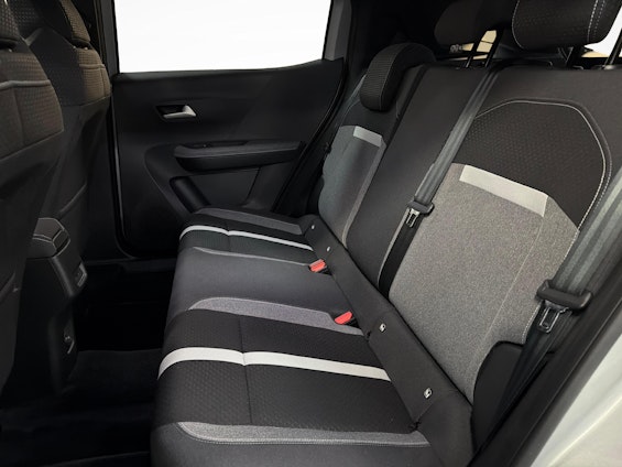 Vehicle image 10 Vehicle image 10