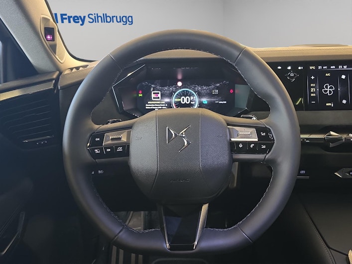 Vehicle image DS AUTOMOBILES 104