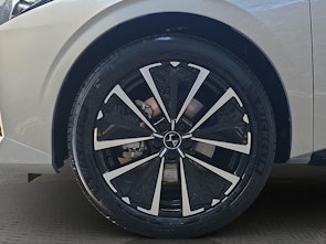 Vehicle image DS AUTOMOBILES No4 E-Tense Étoile Alcantara