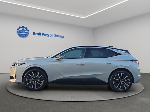 DS AUTOMOBILES No4 E-Tense Étoile Alcantara 1