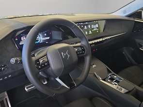 Vehicle image DS AUTOMOBILES No4 E-Tense Étoile Alcantara