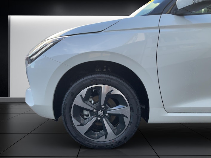 Vehicle image SUZUKI SWIFT