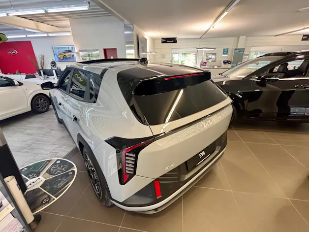 Kia EV4 81 kWh Earth+