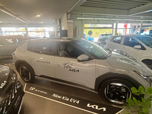 Kia EV4 81 kWh Earth+