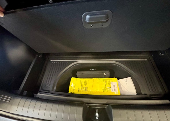 Vehicle image 16 Vehicle image 16