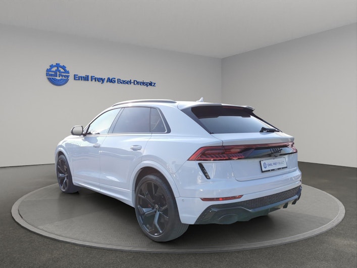 Vehicle image AUDI RSQ8