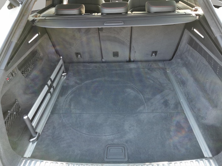 Vehicle image AUDI RSQ8