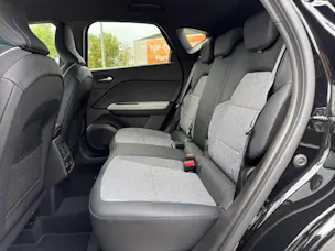 Renault Captur 1.6 E-Tech Plug-in Edition 1