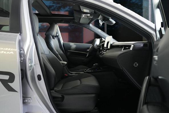 Vehicle image 6 Vehicle image 6