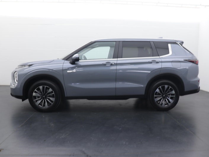 Vehicle image MITSUBISHI OUTLANDER