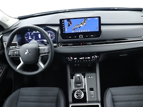 Vehicle image MITSUBISHI Outlander 2.4 PHEV Invite 4x4