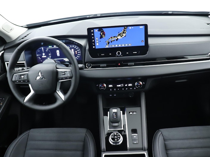 Vehicle image MITSUBISHI OUTLANDER