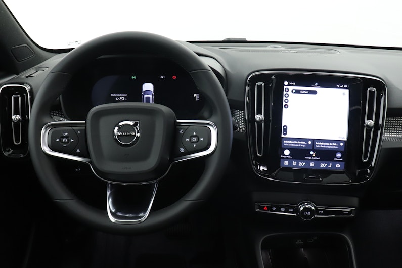 Vehicle image VOLVO EX40