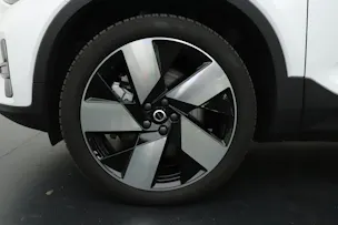 Volvo EX40 Twin XCENTRIC Edition AWD