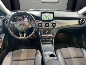 Vehicle image MERCEDES-BENZ GLA 200 Urban