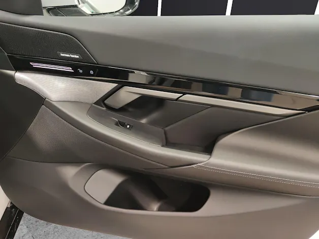 BMW 520d xDrive Touring/Attraktiven Leasingzinssatz ab 1,9 % bei Abschluss einer BMW Fahrzeugversicherung.