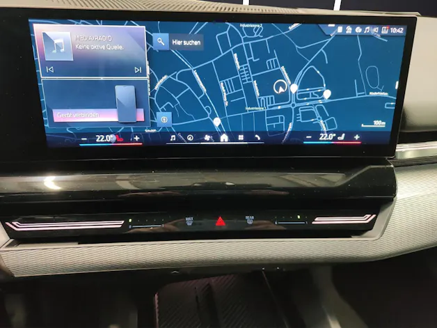 BMW 520d xDrive Touring/Attraktiven Leasingzinssatz ab 1,9 % bei Abschluss einer BMW Fahrzeugversicherung.