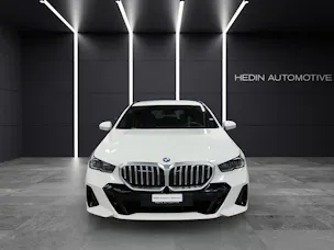 BMW 520d xDrive Touring/Attraktiven Leasingzinssatz ab 1,9 % bei Abschluss einer BMW Fahrzeugversicherung.