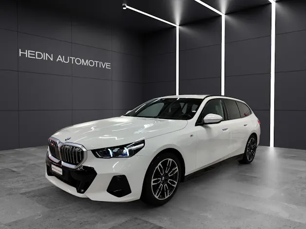 BMW 520d xDrive Touring/Attraktiven Leasingzinssatz ab 1,9 % bei Abschluss einer BMW Fahrzeugversicherung.