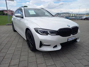 BMW 330d xDrive SAG Touring