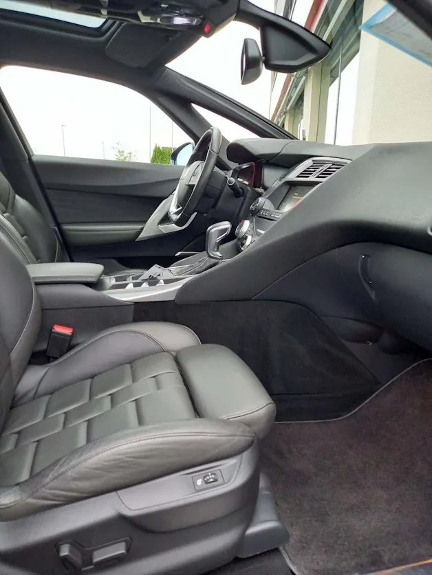 DS Automobiles 5 2.0 BlueHDi 180 Sport Chic