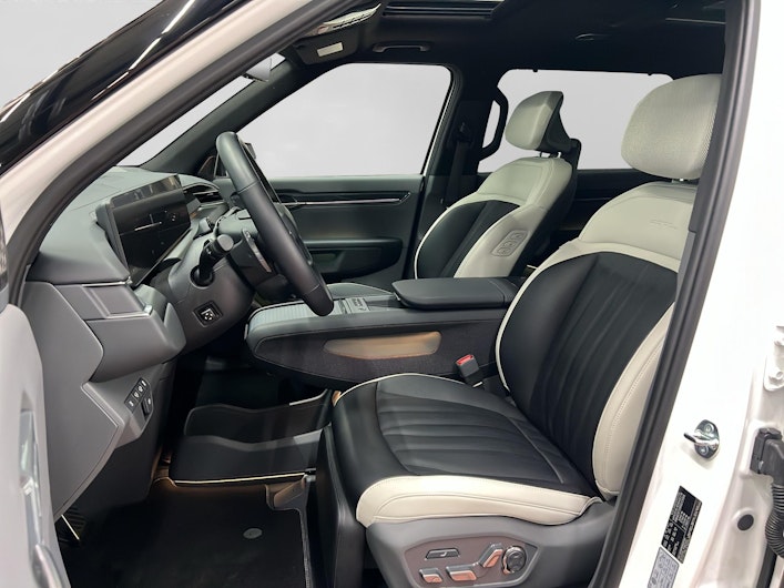 Vehicle image KIA EV9