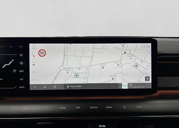 Vehicle image 4 Vehicle image 4