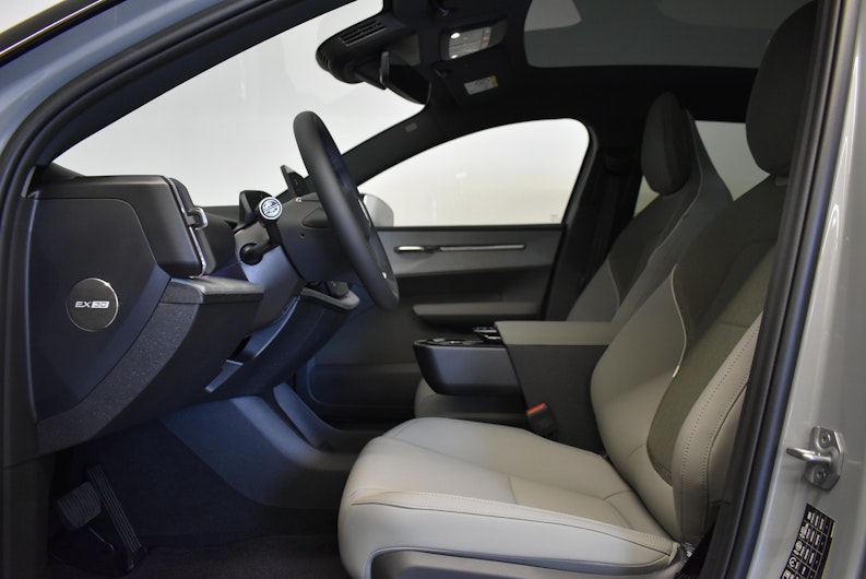 Vehicle image VOLVO EX 30