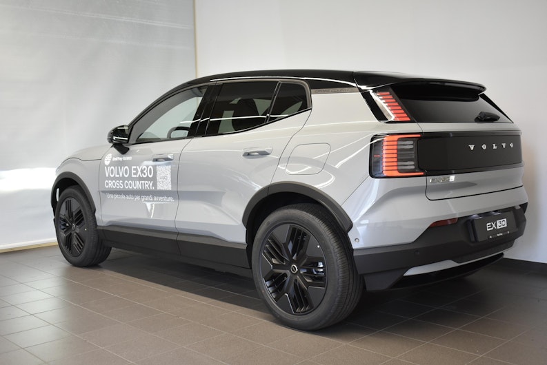 Vehicle image VOLVO EX 30