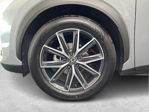 Lexus LBX 1.5 Hybrid Cool AWD