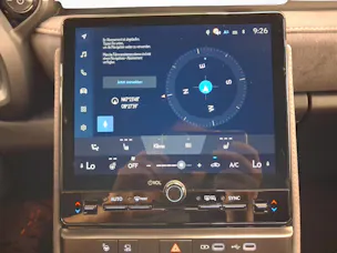 Lexus LBX 1.5 Hybrid Cool AWD