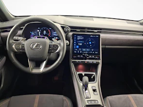 Fahrzeugbild LEXUS LBX 1.5 Hybrid Cool AWD