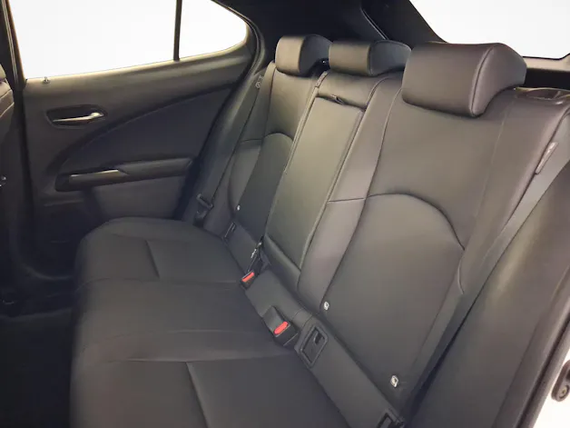 Lexus UX 300h F-Line