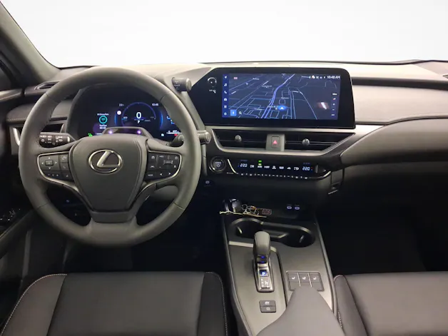 Lexus UX 300h F-Line