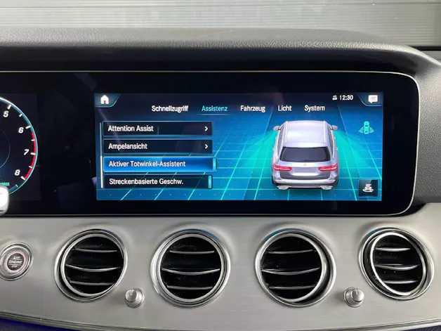 Mercedes-Benz E 200 Avantgarde 4matic Kombi