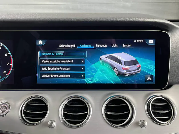 Mercedes-Benz E 200 Avantgarde 4matic Kombi