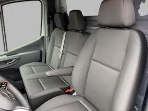 Mercedes-Benz eSprinter 320 81kWh Standard Pro WORKER
