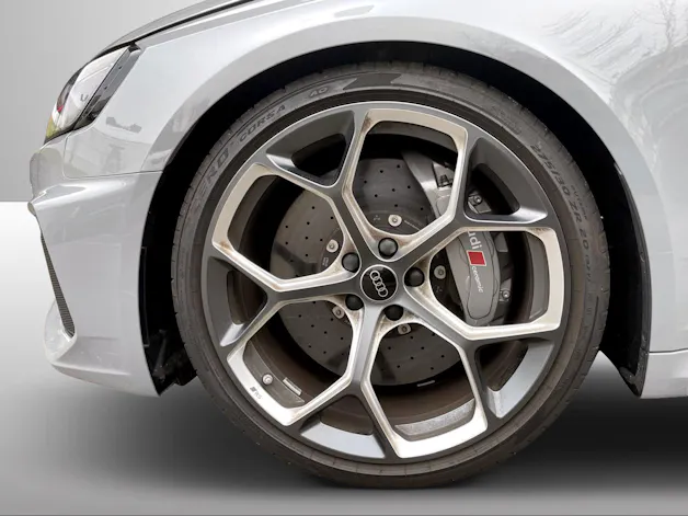 Audi RS4 Avant 25 year edition quattro tiptronic