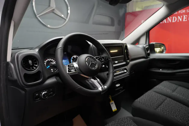 Mercedes-Benz eVito 129 KA 3200mm L WORKER