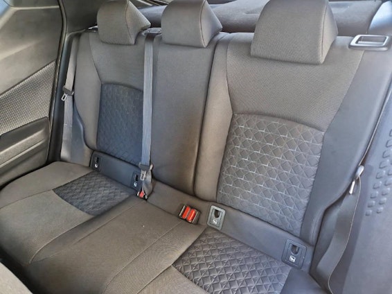 Vehicle image 4 Vehicle image 4